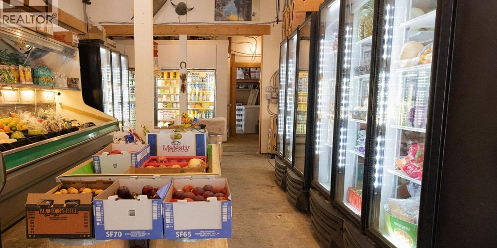 221 5TH AVENUE Stewart Photo 13 221 5TH AVENUE Stewart Photo 13